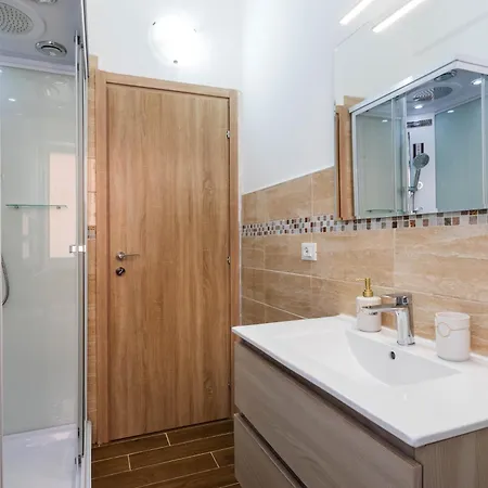Residenza Alexander Luxury 1 Apartment *