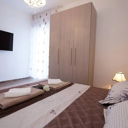 Residenza Alexander Luxury 1 アパート ヴェローナ