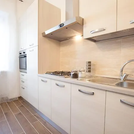 Residenza Alexander Luxury 1 アパート ヴェローナ