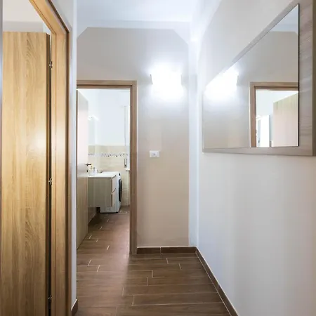 Residenza Alexander Luxury 1 アパート